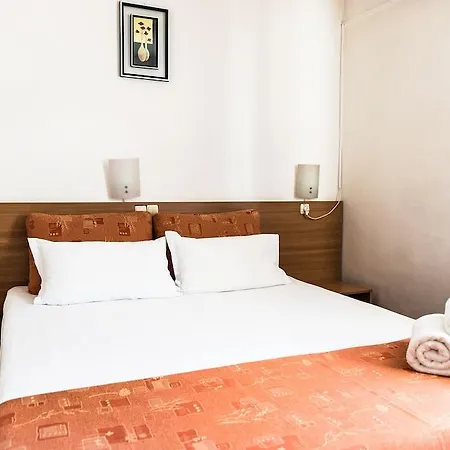 Hotel Est 3*
