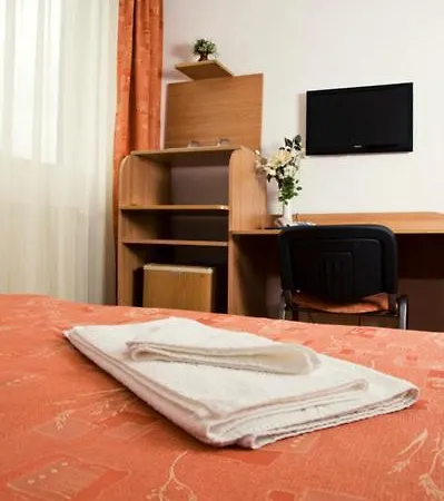 Hotel Est
