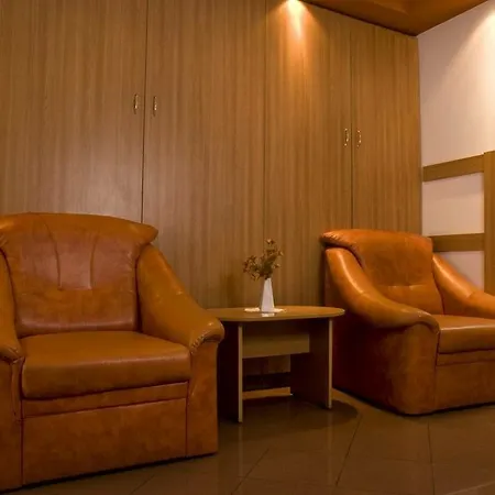 Hotel Est