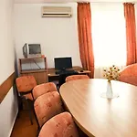 Est Hotel 3*