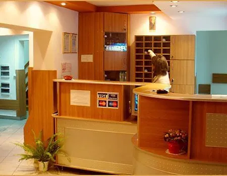 Est Hotel