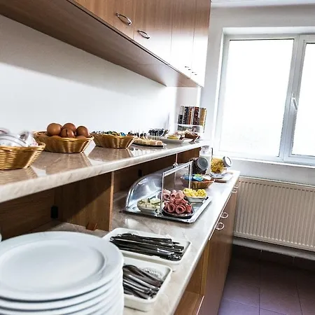 酒店 Est 布加勒斯特