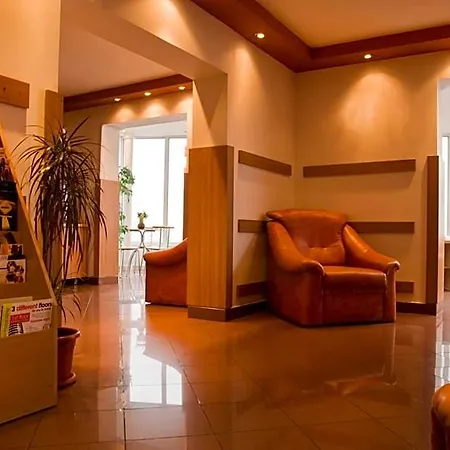 Hotel Est 3*