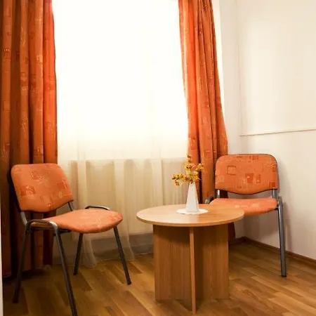 Est Hotel